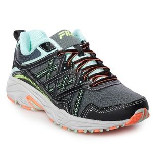 all red fila sneakers